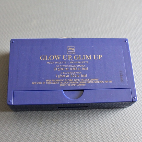 Avon Mega Eye Palette - Picture 5 of 6